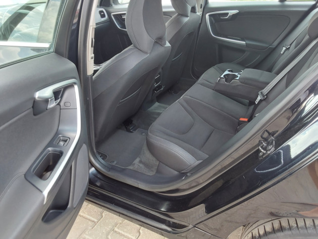 Volvo S60 2.4D5 autom.151kW 11.10` - attēls 21