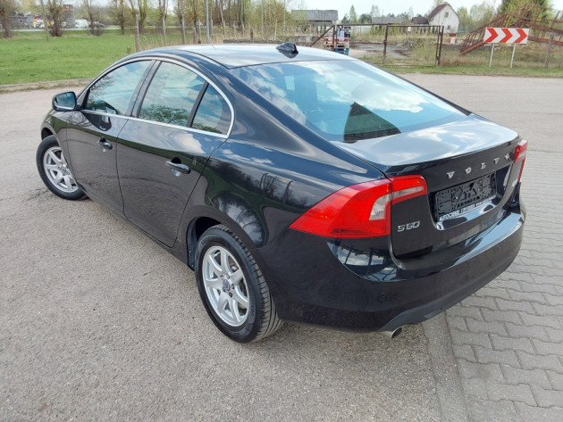 Volvo S60 2.4D5 autom.151kW 11.10` - attēls 2