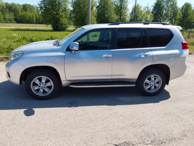 Toyota Land Cruiser 6ātr., 3.0TDi127kw,12.10` - attēls 8