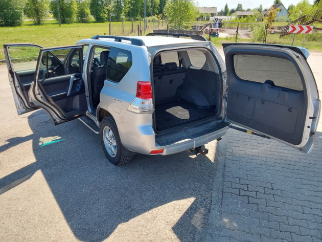 Toyota Land Cruiser 6ātr., 3.0TDi127kw,12.10` - attēls 9