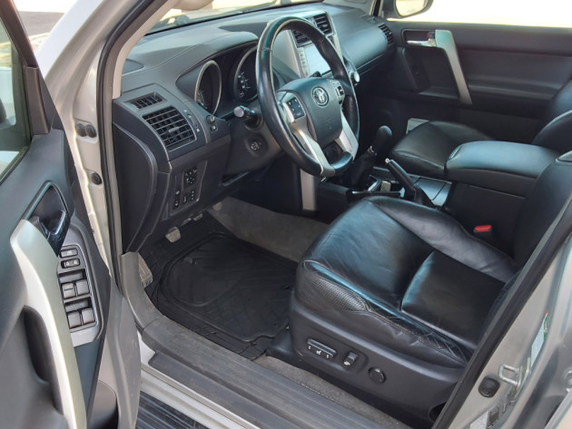 Toyota Land Cruiser 6ātr., 3.0TDi127kw,12.10` - attēls 11