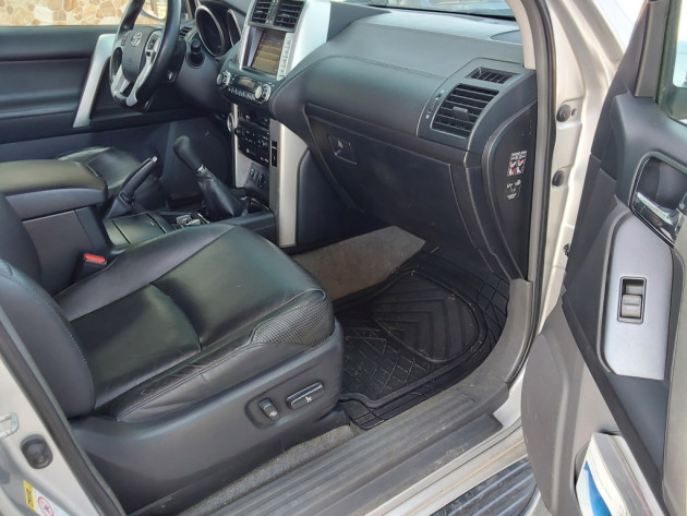 Toyota Land Cruiser 6ātr., 3.0TDi127kw,12.10` - attēls 23