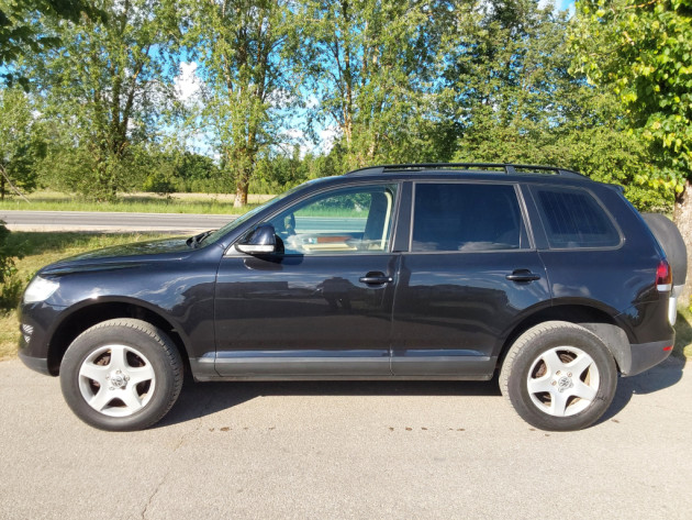 VW Touareg 2.5TDi 120kW 6ātr.,4X4 08.08` - attēls 6