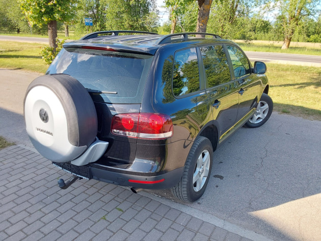 VW Touareg 2.5TDi 120kW 6ātr.,4X4 08.08` - attēls 2