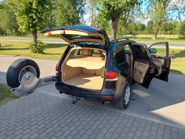 VW Touareg 2.5TDi 120kW 6ātr.,4X4 08.08` - attēls 9