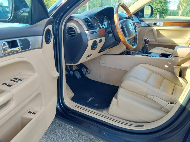 VW Touareg 2.5TDi 120kW 6ātr.,4X4 08.08` - attēls 10