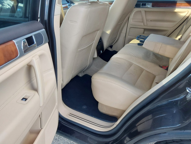 VW Touareg 2.5TDi 120kW 6ātr.,4X4 08.08` - attēls 23