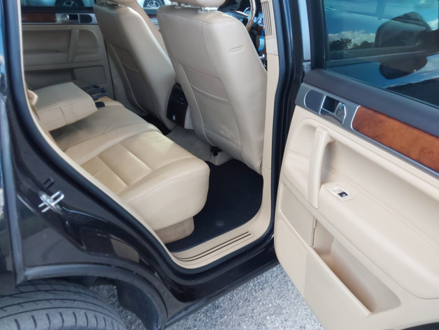 VW Touareg 2.5TDi 120kW 6ātr.,4X4 08.08` - attēls 26