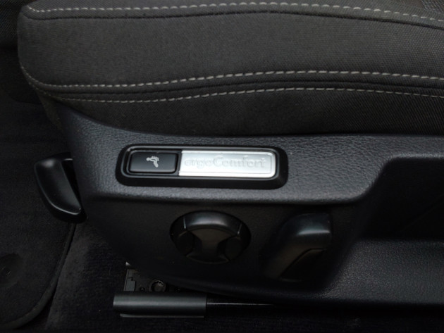 VW Passat 1.6TDi88kW.Automāts,02.16` - attēls 11