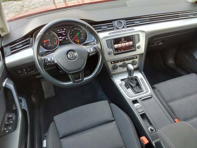 VW Passat 1.6TDi88kW.Automāts,02.16` - attēls 14