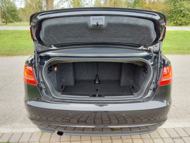 Audi A3 Cabrio 2.0TDi automatic 07.12` - attēls 17