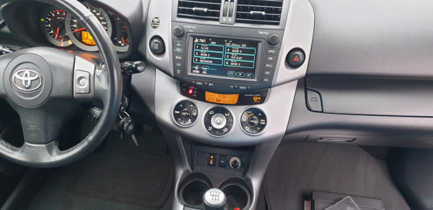 Toyota RAV4 2.2D4D 100kW4X4 Executive04.09` - attēls 21