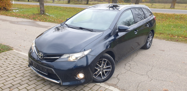 Toyota Auris 2.0D4D 91kW 04.15` - attēls 1