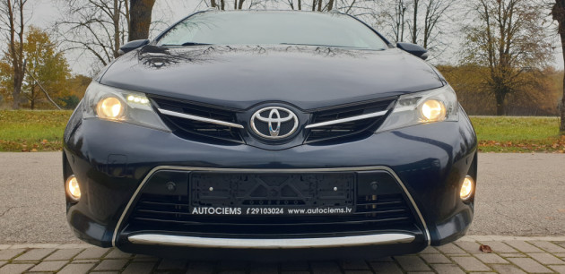 Toyota Auris 2.0D4D 91kW 04.15` - attēls 7