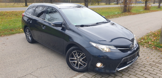 Toyota Auris 2.0D4D 91kW 04.15` - attēls 3
