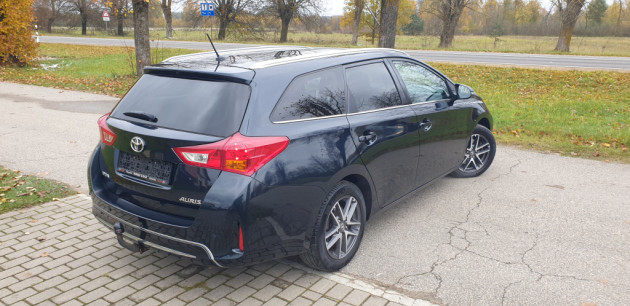 Toyota Auris 2.0D4D 91kW 04.15` - attēls 2