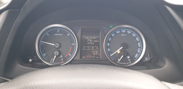 Toyota Auris 2.0D4D 91kW 04.15` - attēls 28