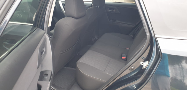 Toyota Auris 2.0D4D 91kW 04.15` - attēls 26