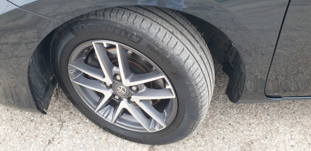 Toyota Auris 2.0D4D 91kW 04.15` - attēls 31