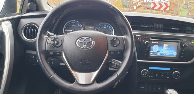 Toyota Auris 2.0D4D 91kW 04.15` - attēls 22