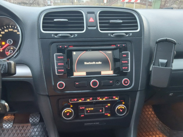 VW GolfVI 2.0 TDI 6ātr.Highline03.11` - attēls 11