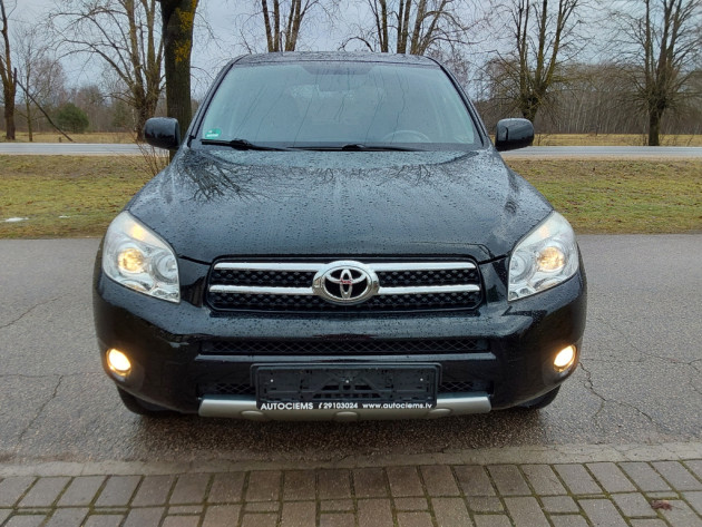 Toyota RAV4 2.2D4D 100kW4X4 Executive04.09` - attēls 9