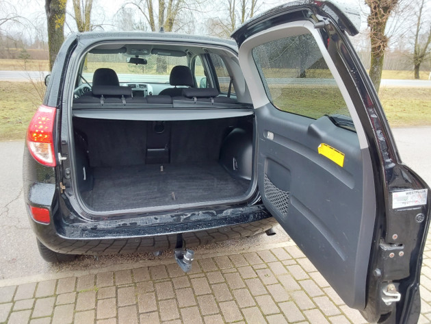 Toyota RAV4 2.2D4D 100kW4X4 Executive04.09` - attēls 29