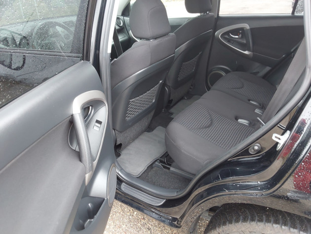 Toyota RAV4 2.2D4D 100kW4X4 Executive04.09` - attēls 24