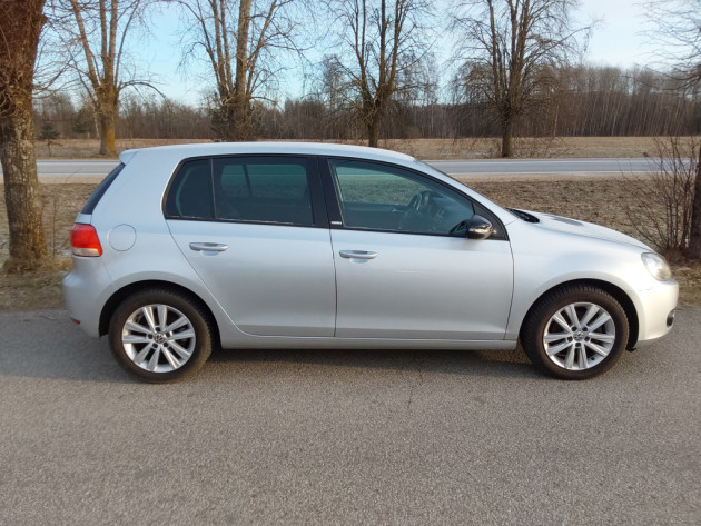 VW Golf VI 1.6TDi automatic,Style,5d,02.12` - attēls 8