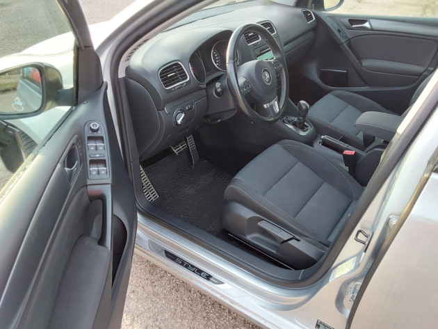 VW Golf VI 1.6TDi automatic,Style,5d,02.12` - attēls 11