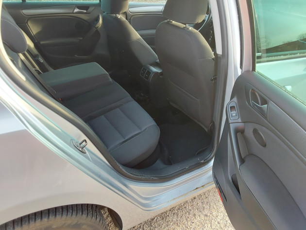 VW Golf VI 1.6TDi automatic,Style,5d,02.12` - attēls 23