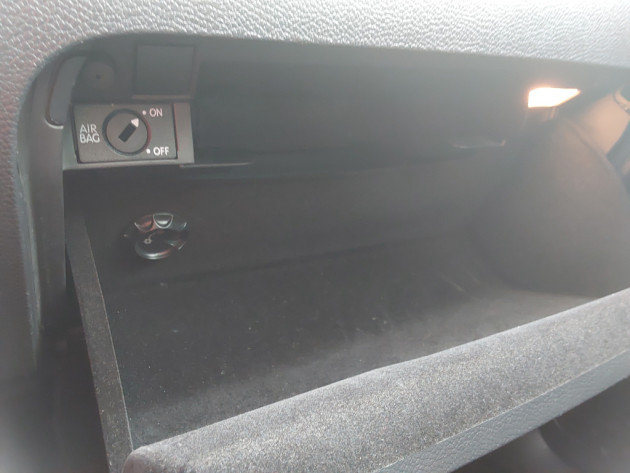 VW Golf VI 1.6TDi automatic,Style,5d,02.12` - attēls 18