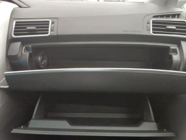 Toyota Verso 1.6D4D 82kw 6ātr.,12.14` - attēls 20