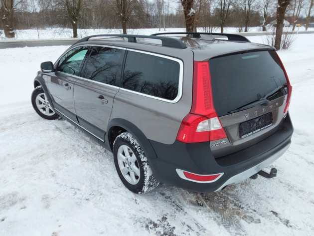 Volvo XC70 2.4D5 Summum 151kw,4X4,01.10` - attēls 4