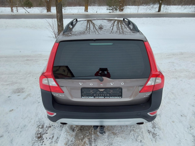 Volvo XC70 2.4D5 Summum 151kw,4X4,01.10` - attēls 10