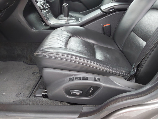 Volvo XC70 2.4D5 Summum 151kw,4X4,01.10` - attēls 17