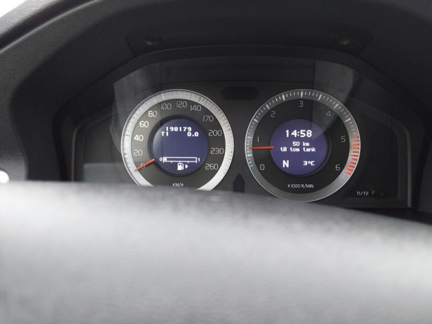 Volvo XC70 2.4D5 Summum 151kw,4X4,01.10` - attēls 26
