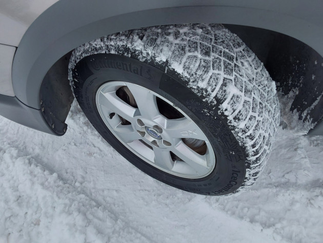 Volvo XC70 2.4D5 Summum 151kw,4X4,01.10` - attēls 30