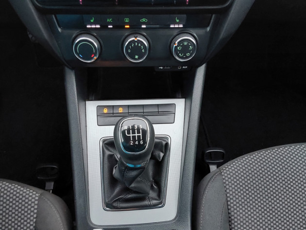 Skoda Octavia 2.0TDi 110kw,6ātr.02.14` - attēls 18