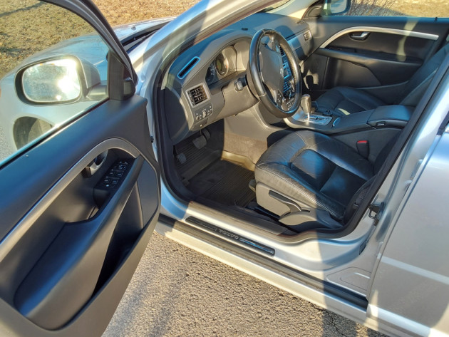 Volvo S80 2.4D5 Summum autom.04.08` - attēls 10