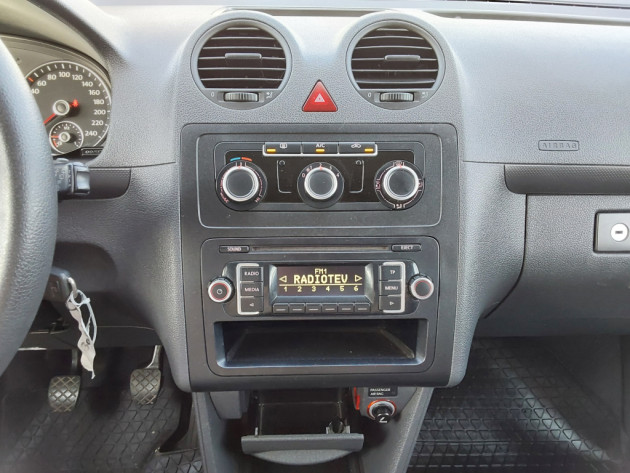 VW Caddy 1.6TDi,75kW,5 viet.05.14` - attēls 13