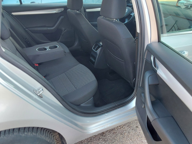 Skoda Octavia 2.0TDi 110kw,6ātr.02.14` - attēls 27
