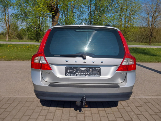 Volvo V70 2.4D5 Momentum,6ātr.,12.07` - attēls 7