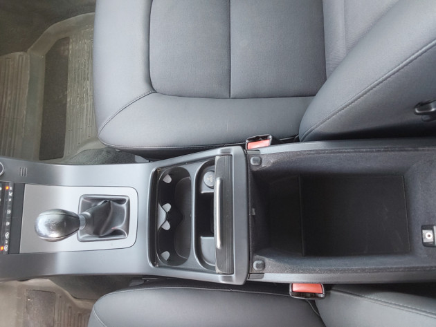 Volvo V70 2.4D5 Momentum,6ātr.,12.07` - attēls 16