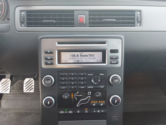 Volvo V70 2.4D5 Momentum,6ātr.,12.07` - attēls 14
