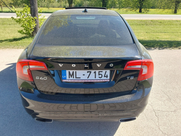 Volvo S60,automāts,2.5i184kw 2014g - attēls 8