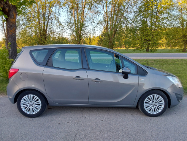 Opel Meriva 1.7CDTi 74kW.Automāts.03.13` - attēls 8
