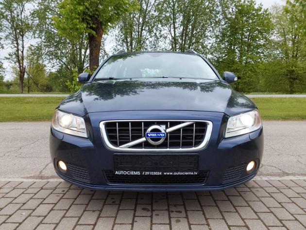 Volvo V70 2.4D5 Automatic 12.09` - attēls 5