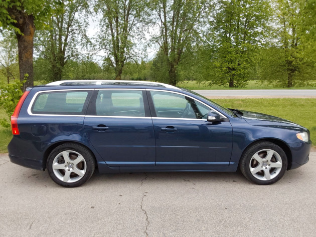 Volvo V70 2.4D5 Automatic 12.09` - attēls 8