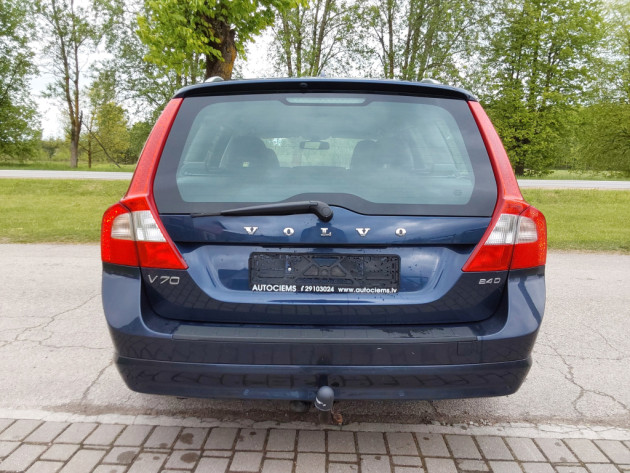 Volvo V70 2.4D5 Automatic 12.09` - attēls 9